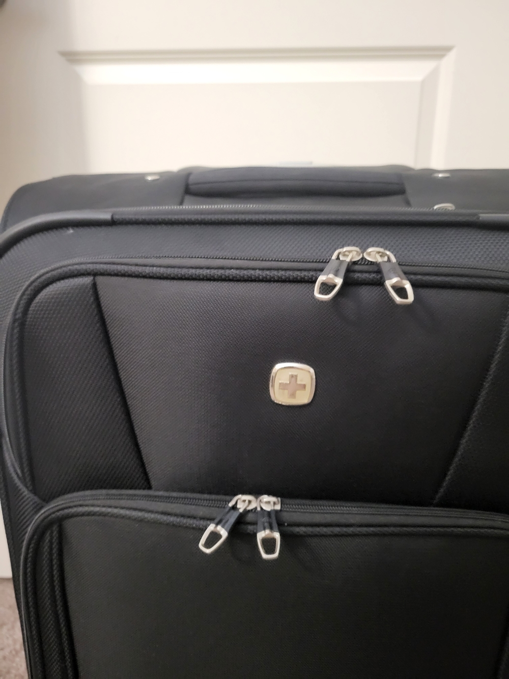 SwissGear Black Upright Softside Rolling Carry-On with Front Pockets